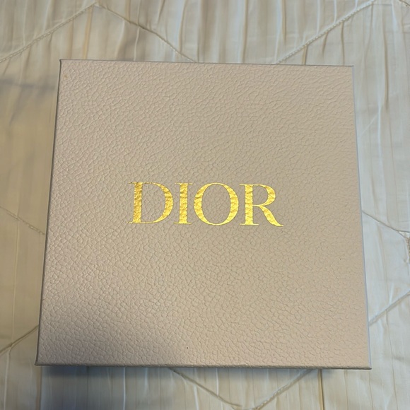 Dior Makeup Bag and Box - Picture 2 of 5